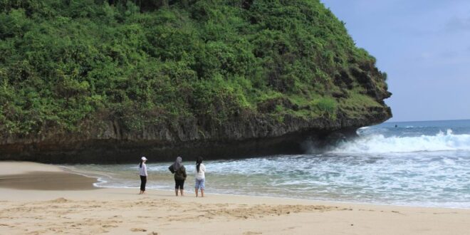 rekomendasi wisata pantai gunungkidul yang patut dikunjungi_1500b4ae8.jpg