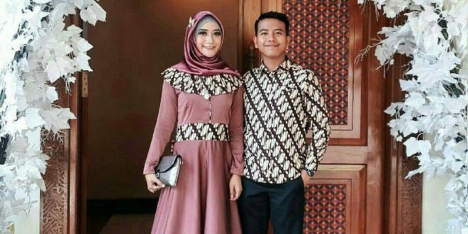model baju gamis batik kombinasi kain polos untuk wanita_1bfbbab05.jpg