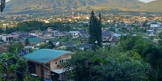 hotel di puncak dengan pemandangan yang indah_ed897b2ca.jpg