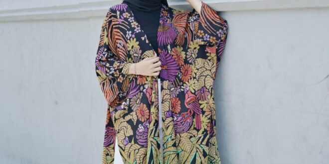 model baju batik atasan kombinasi terbaru 2020_9c42b9acd.jpg