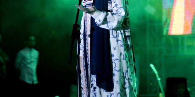 model gamis batik nissa sabyan_e13bd90d9.jpg