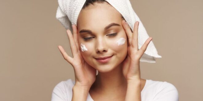 rekomendasi skincare untuk kulit kusam dan berminyak_39e9a3c70.jpg