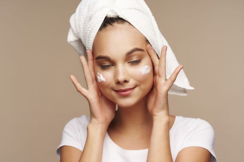 Rekomendasi Skincare Untuk Kulit Kusam Dan Berminyak - HOBINGEBLOG.COM